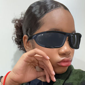 Meet your Posher, Joy